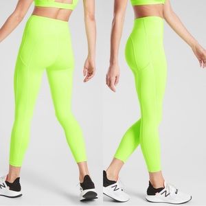 Athleta Ultimate Stash Pocket 7/8 Tight